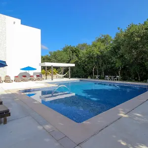 Appartement Exceptional 2story Penthouse With Hot Tub And Rooftop Terrace In Bahia Principe, Akumal